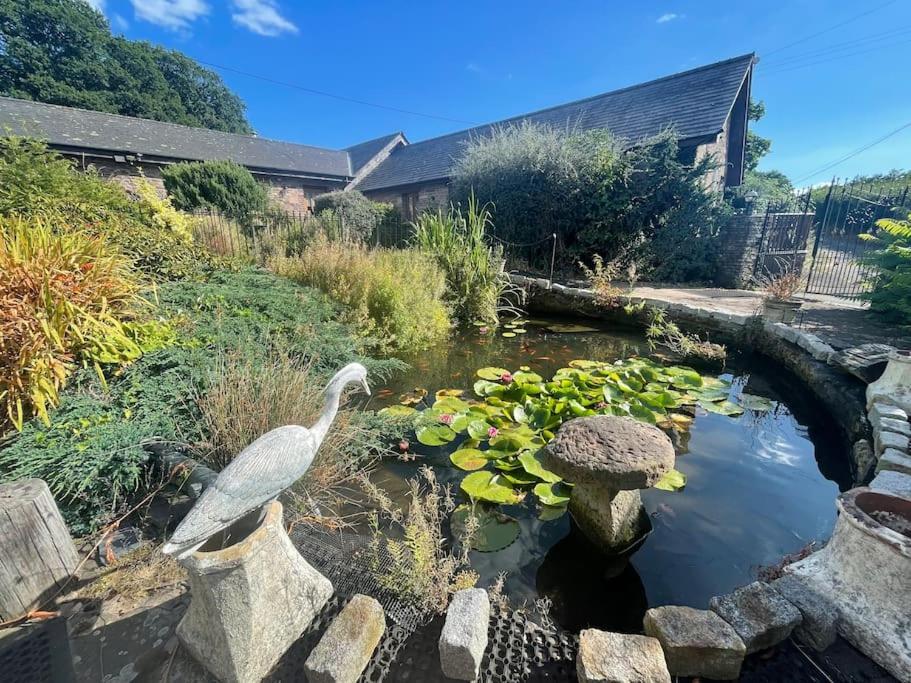 Stone Built Barn In A Beautiful Rural Setting Villa Llangwm-Isaf Buitenkant foto